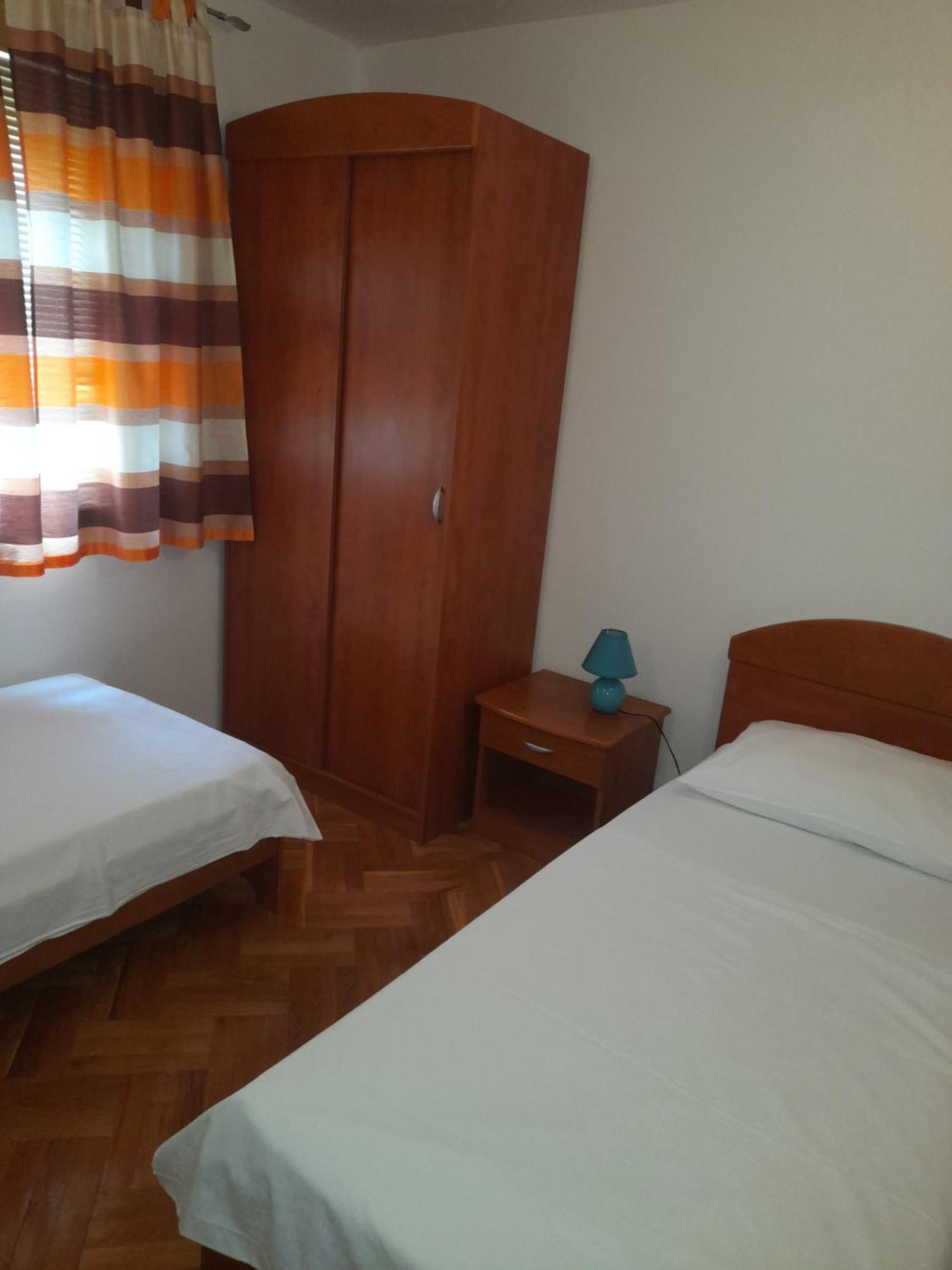 Apartamento Nives B. Supetar Exterior foto